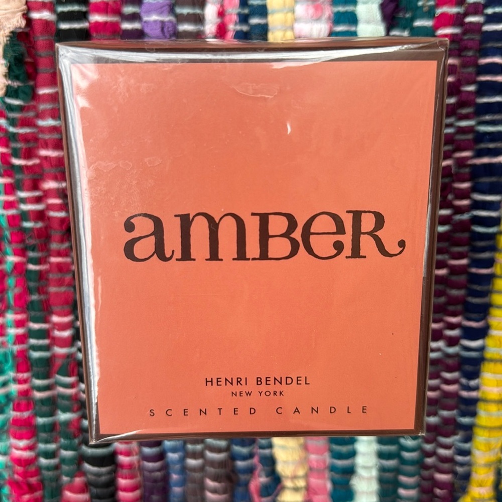 NIB Henri Bendel Amber scented candle: discontinued